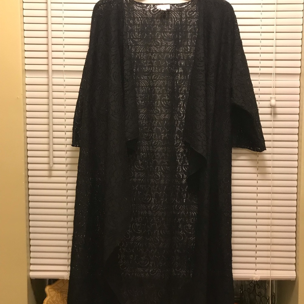 Black lace LuLaRoe Shirley